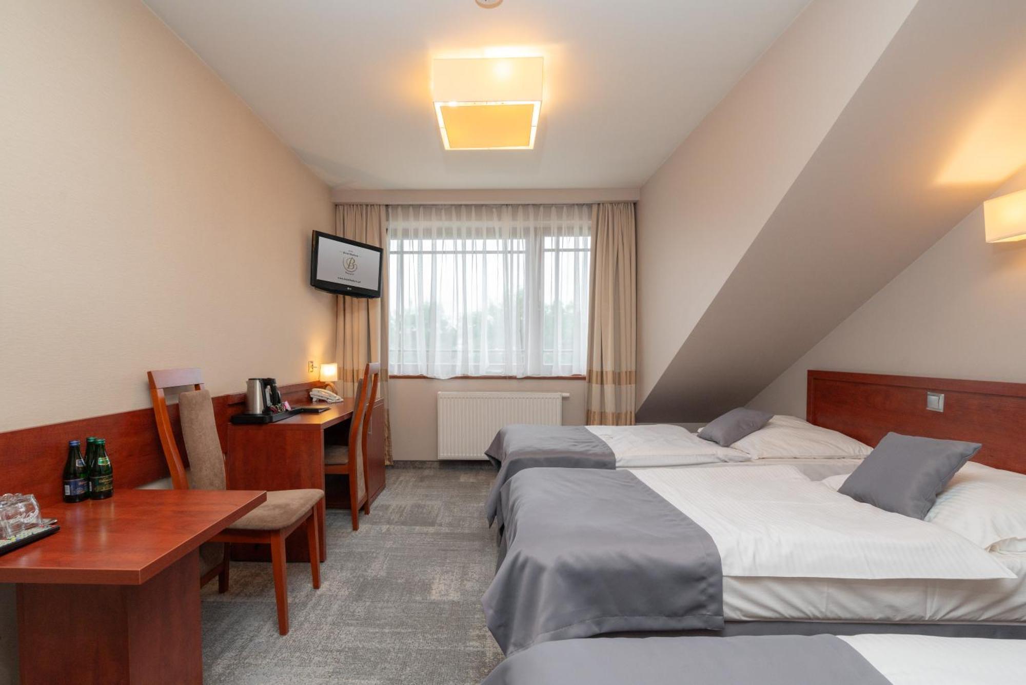 Hotel Badura Wadowice Ngoại thất bức ảnh