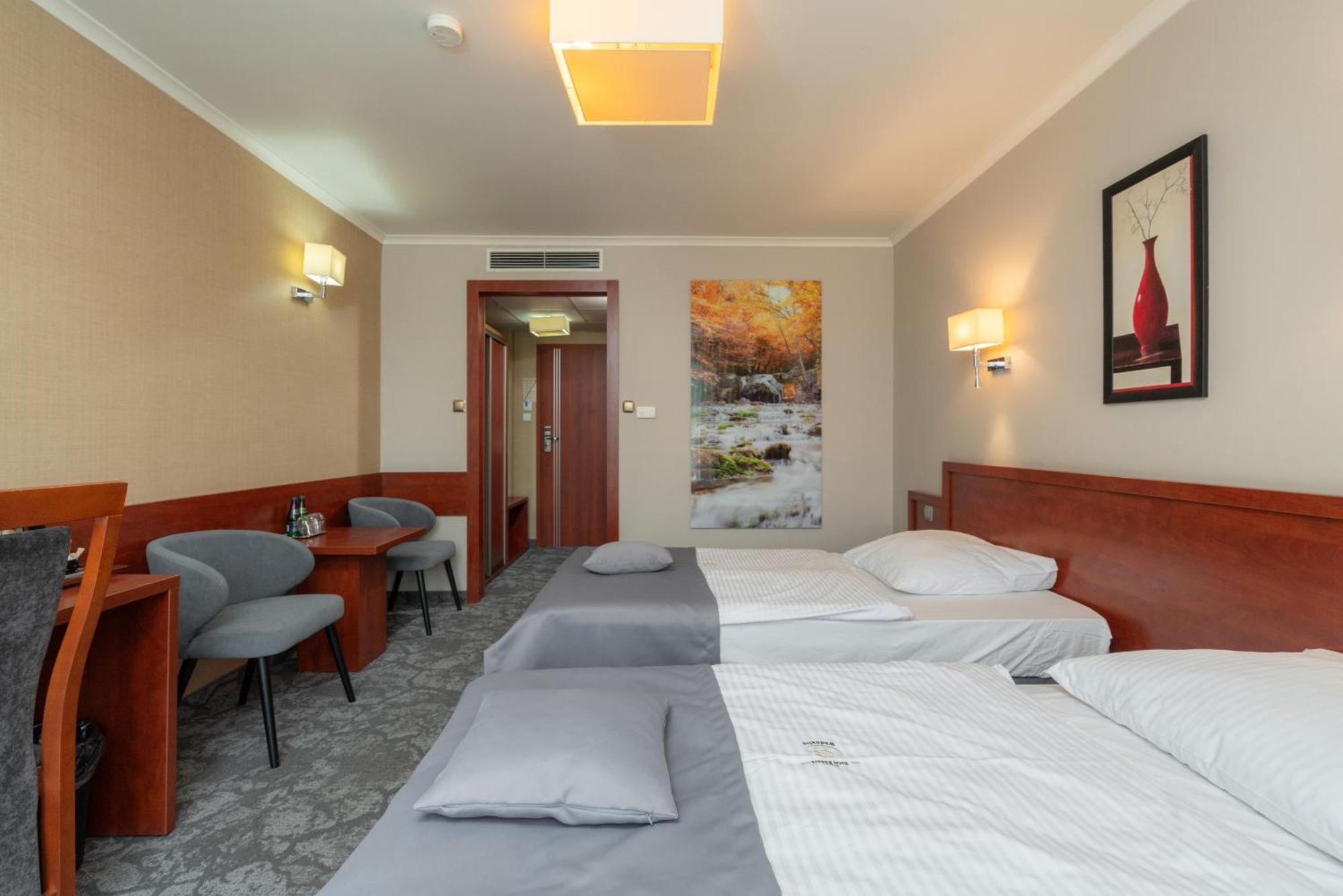 Hotel Badura Wadowice Ngoại thất bức ảnh